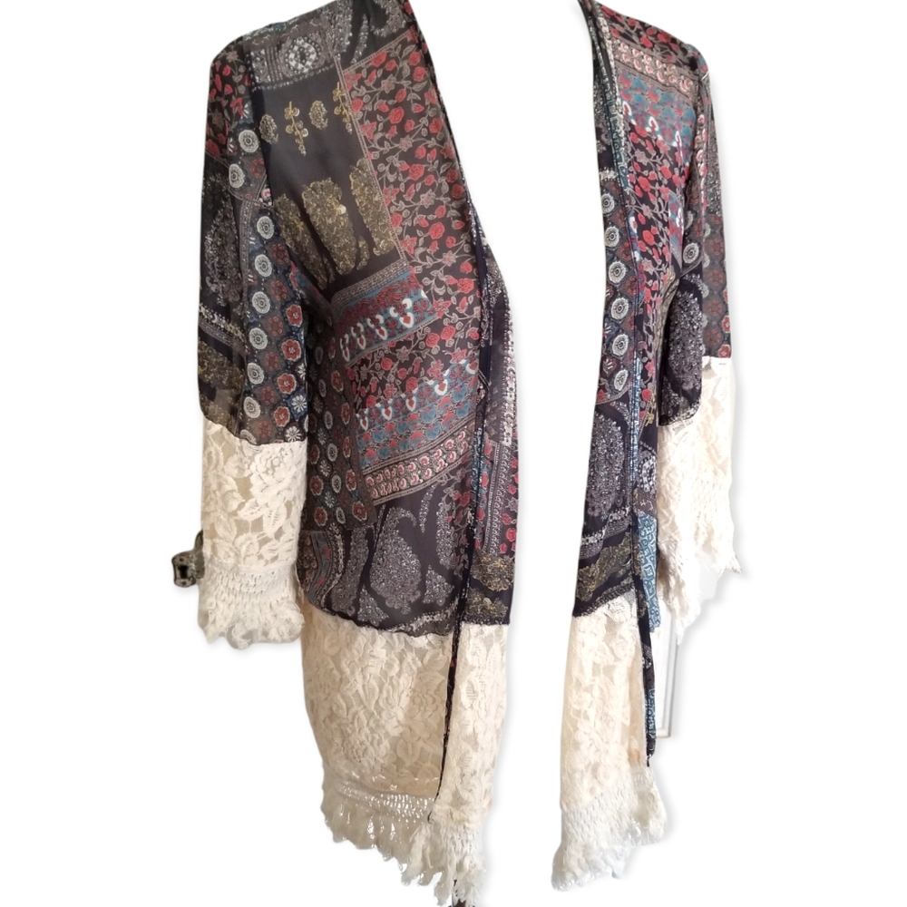 BoHo paisley, lace and fringed topper, semi-sheer, gypsy/hippie chick style sz L